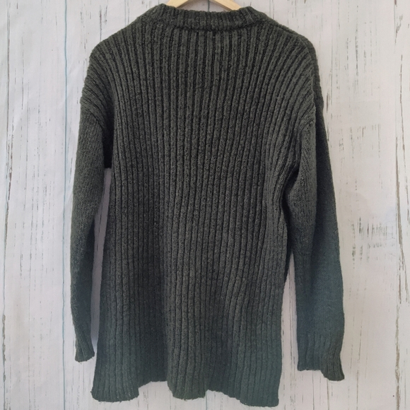 3/$20 Tobi Hi Lo Hem Green Knit Sweater - Picture 2 of 4